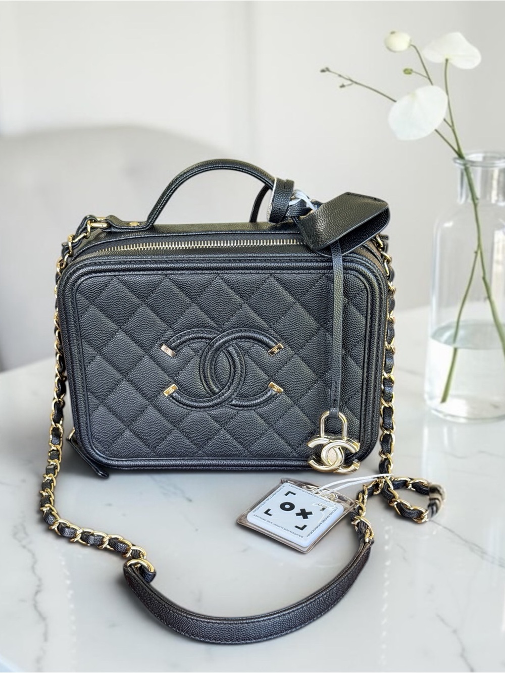 CHANEL Medium CC Filigree Vanity Case Black Caviar Like New